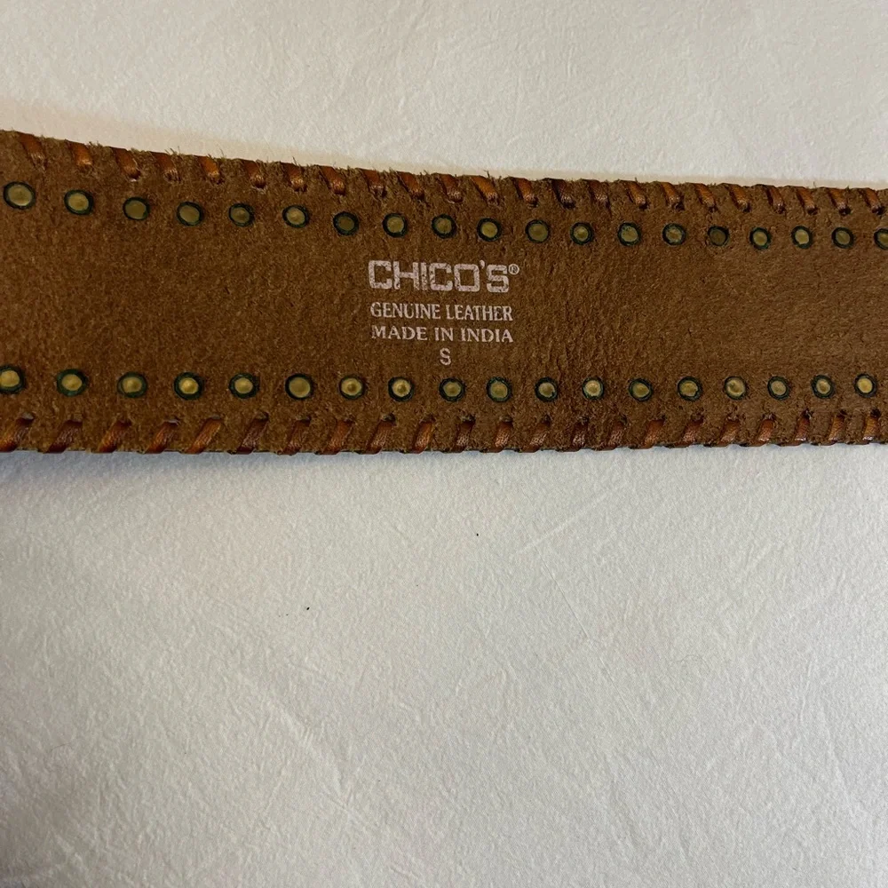 Chico’s wide leather belt with flower buckle